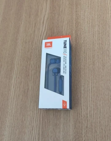 sluchadla-jbl-t110-big-1