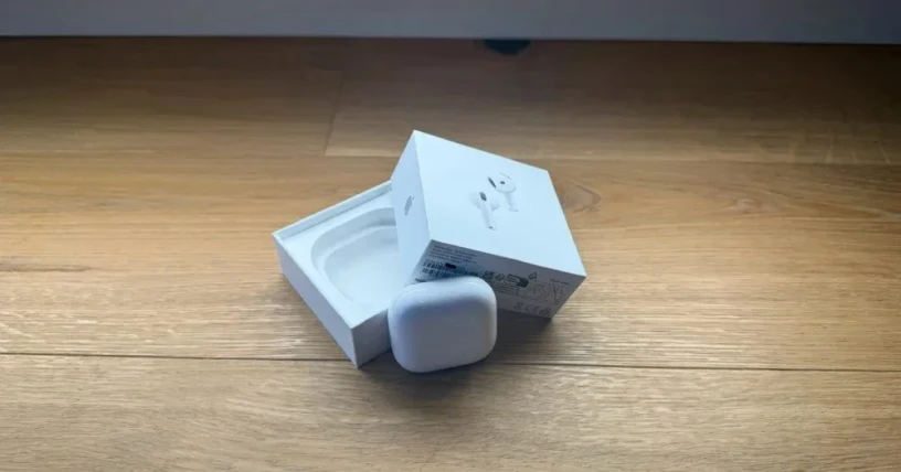 sluchadla-apple-airpods-4-anc-big-0