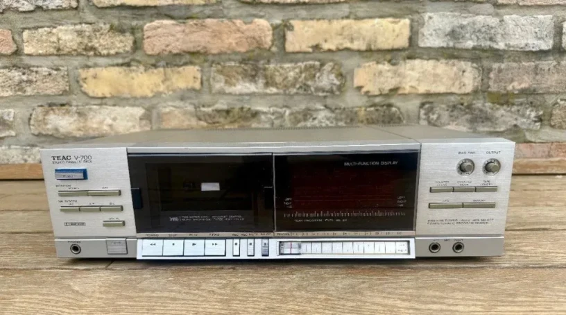 teac-v-700-big-0