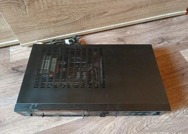 sansui-ds-771986-japan-big-1