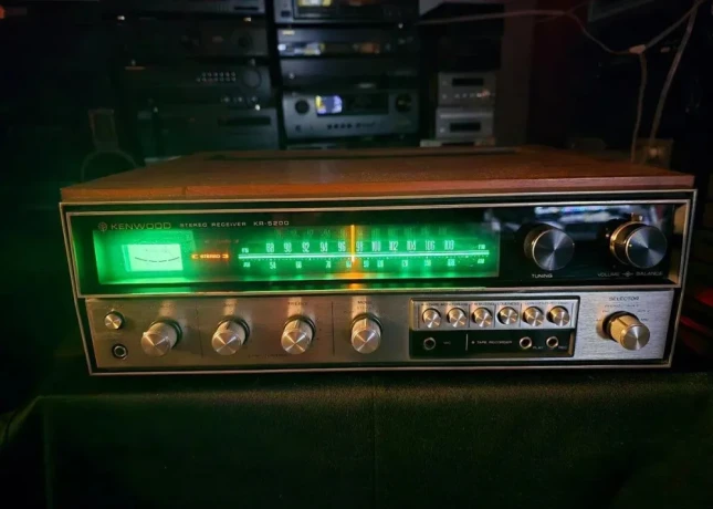 kenwood-kr-5200-nadherny-stav-zberatelsky-kus-big-1