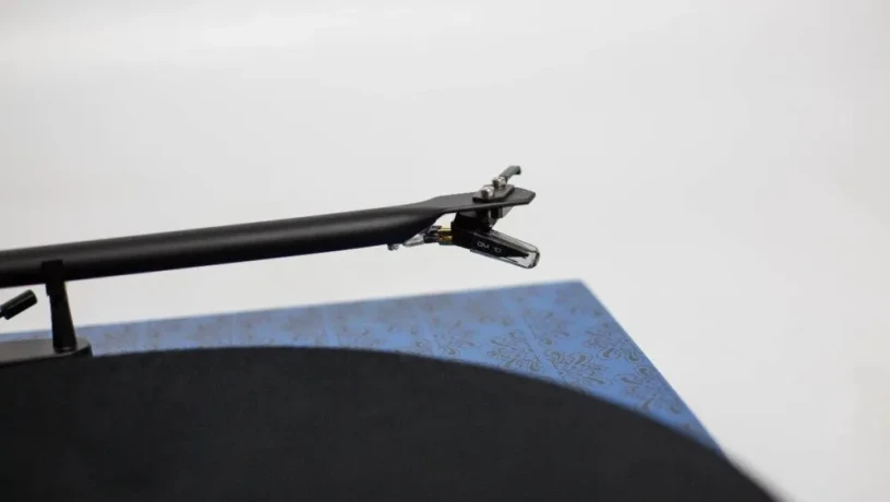 pro-ject-essential-iii-sgt-peppers-drum-big-4