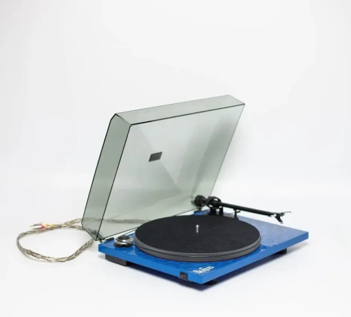 pro-ject-essential-iii-sgt-peppers-drum-big-2