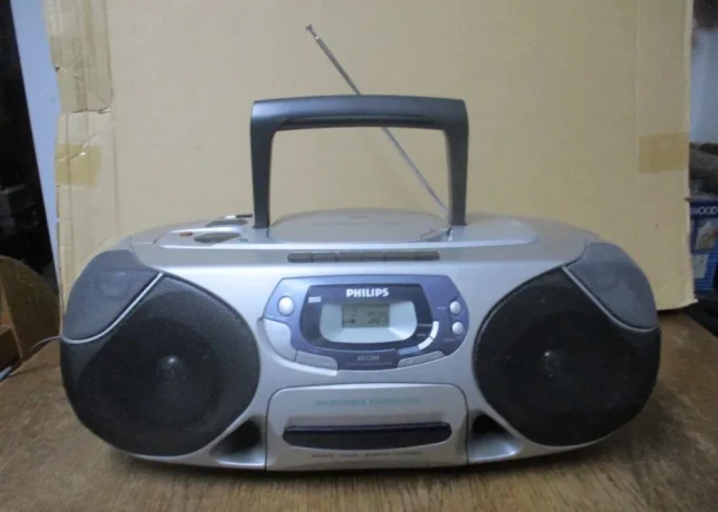 philips-az120914-big-0