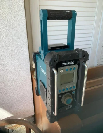 radio-makita-big-1