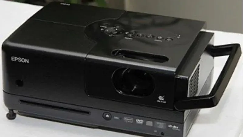 projektor-epson-typ-eh-dm2-big-0
