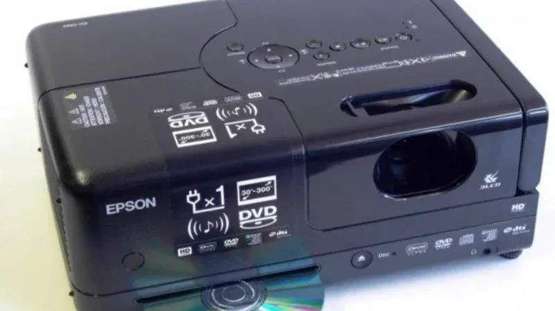 projektor-epson-typ-eh-dm2-big-1