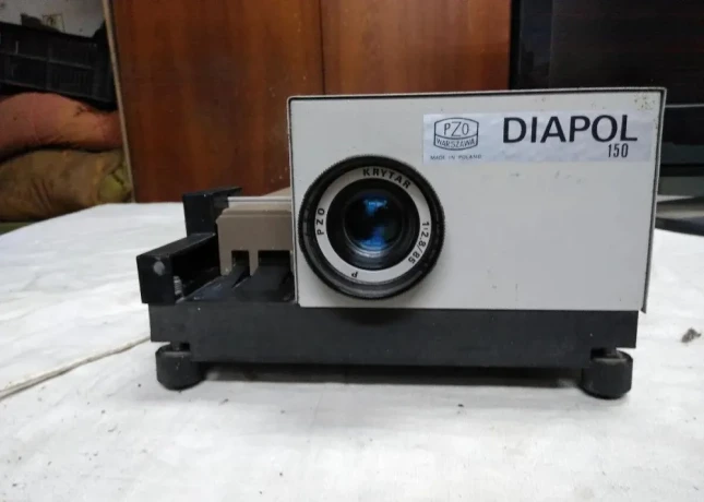 diaprojektor-diapol-150-big-1