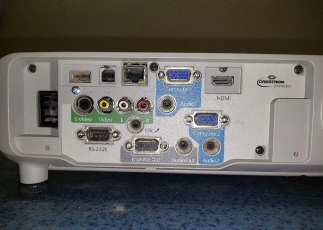 projektor-epson-eb-530-big-1