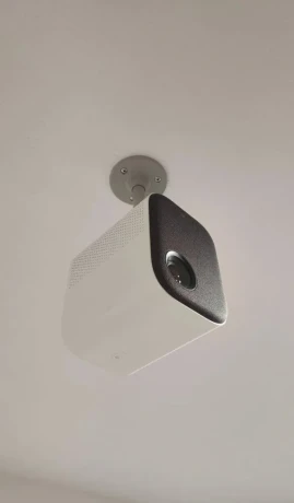 xiaomi-mi-smart-projector-big-2
