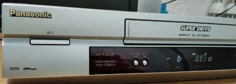 panasonic-nv-fj628-hifi-stereo-videorekorder-big-3