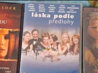 velka-zberatelska-kolekcia-filmov-a-rozpravok-na-dvd-a-vhs