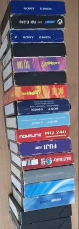velka-zberatelska-kolekcia-filmov-a-rozpravok-na-dvd-a-vhs-big-4