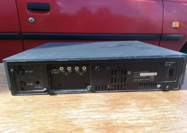 videorekorder-panasonic-big-2