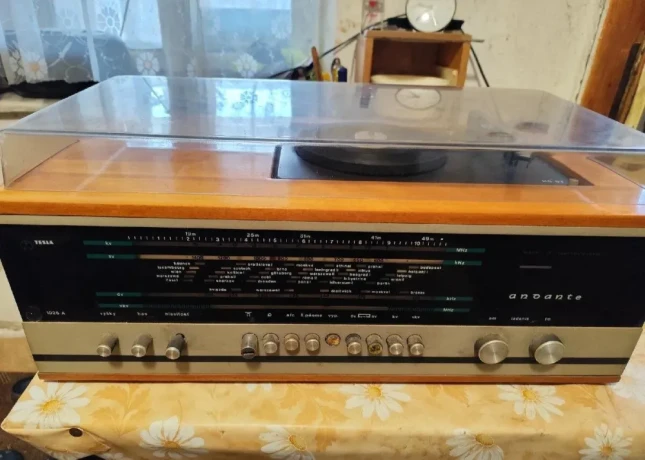 tesla-1026a-big-0