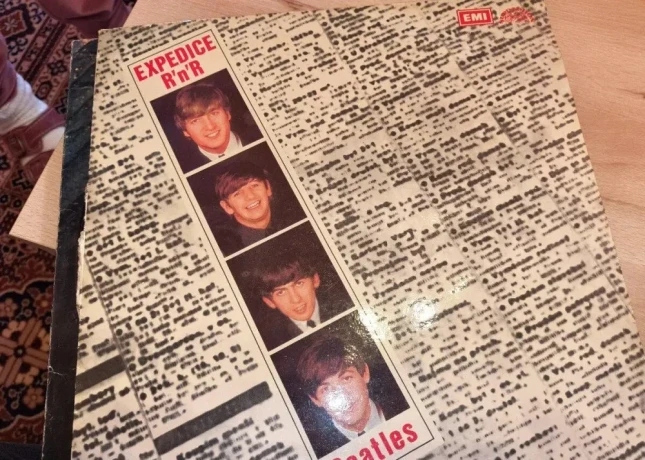 vinylove-platne-lp-the-beatles-blondie-karel-gott-pl-big-0