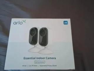 ip-kamera-2ks-arlo-essential-indoor-2nd-gen