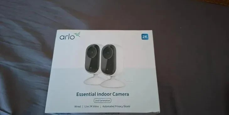 ip-kamera-2ks-arlo-essential-indoor-2nd-gen-big-0