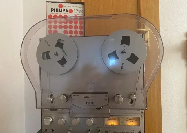 predam-kotucak-philips-n-7300-akai-x201d-a-kazetak-big-0