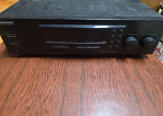 kenwood-kr-a4080-big-2