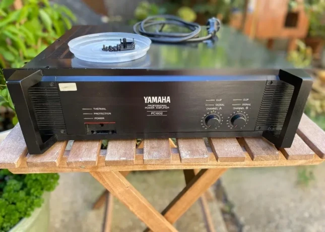 yamaha-pc1602-zosilnovac-big-0