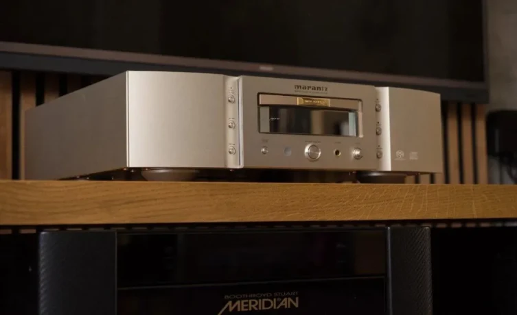 sa-prehravac-marantz-cd-big-2