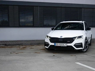 skoda-octavia-combi-20-tdi-rs-dsg