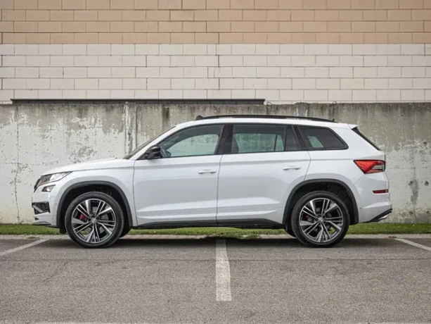 skoda-kodiaq-20-tdi-scr-rs-dsg-4x4-big-1