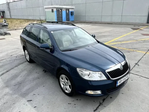skoda-octavia-combi-12-tsi-elegance-dsg-77kw105hp-a7-big-3