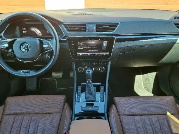 skoda-superb-combi-20-tdi-lk-53000km-dsg-147kw-big-1