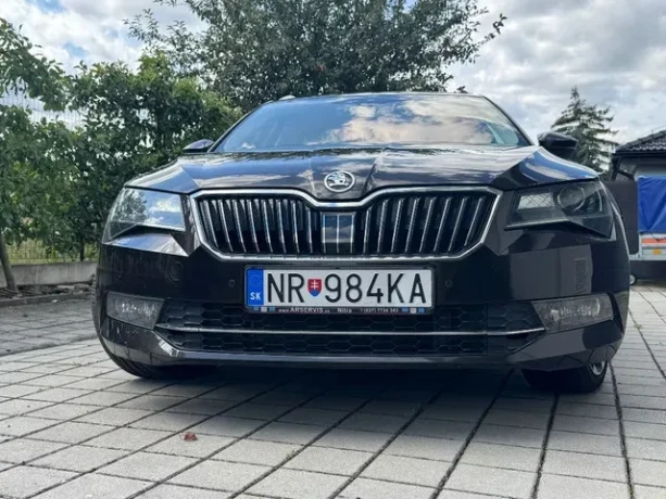 skoda-superb-combi-20-tdi-190k-4x4-lk-dsg-eu6-140kw190hp-a6-big-3