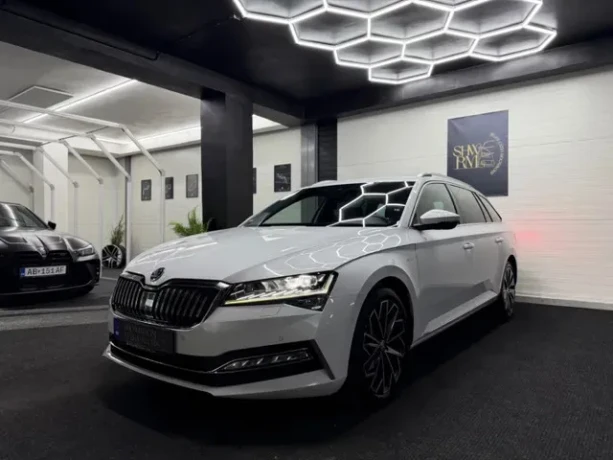 skoda-superb-combi-20-tdi-scr-lk-dsg-big-1