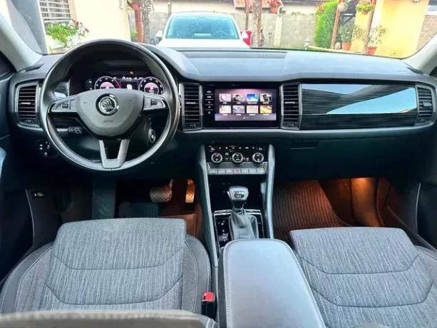 skoda-kodiaq-20-tdi-scr-190k-style-dsg-4x4-140kw190hp-a7-big-3