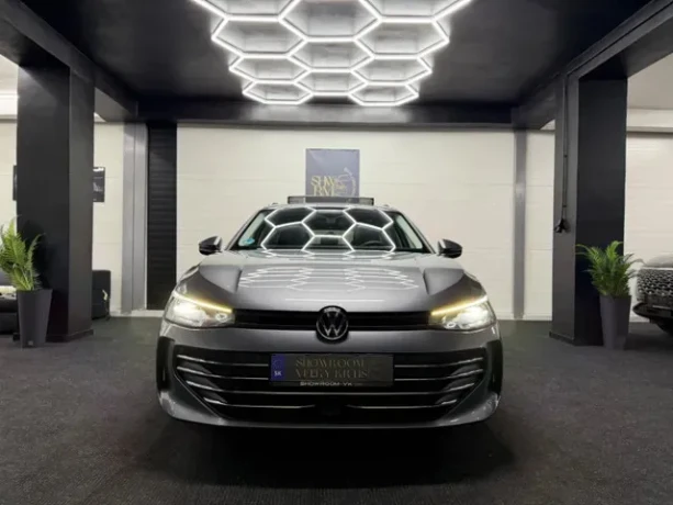 volkswagen-passat-variant-20-tdi-evo-elegance-dsg-big-2