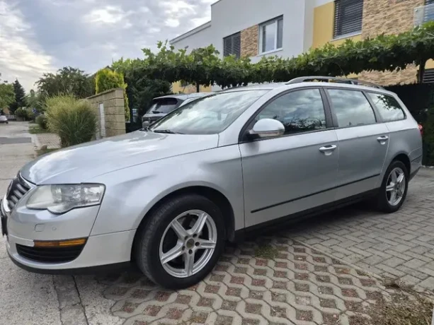 volkswagen-passat-variant-20-tdi-comfortline-103kw140hp-m6-big-1
