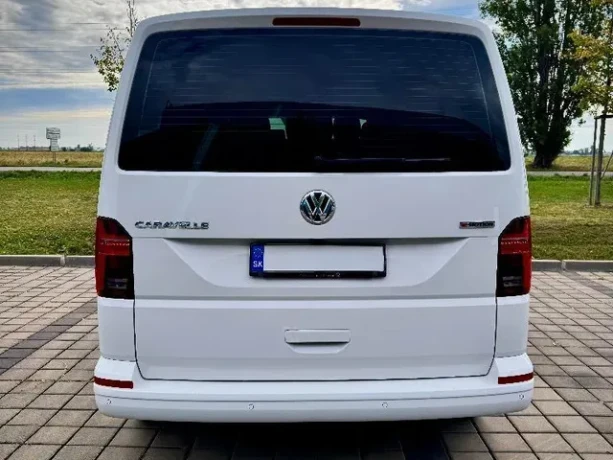 volkswagen-caravelle-t61-comfortline-long-20-tdi-110-kw-4motion-dsg-8-miest-led-acc-40-023-km-big-2