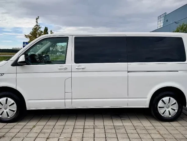 volkswagen-caravelle-t61-comfortline-long-20-tdi-110-kw-4motion-dsg-8-miest-led-acc-40-023-km-big-0
