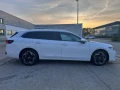 volkswagen-passat-variant-business-15-tsi-plug-in-hybrid-dsg-small-1