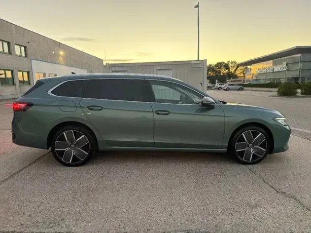 volkswagen-passat-variant-elegance-20-tdi-4mot-ds7-big-3