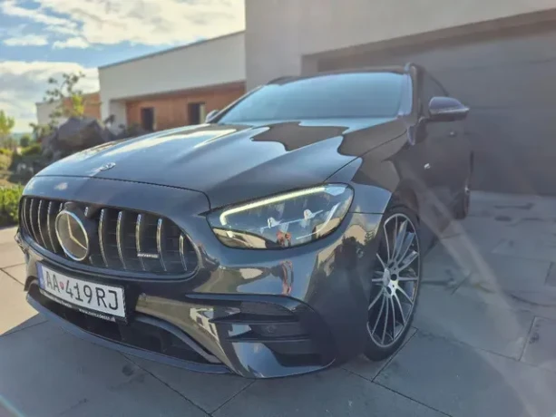 mercedes-benz-e-trieda-53amg-4matic-big-0