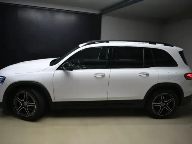 mercedes-benz-glb-200d-4matic-at-110kw150hp-a8-big-2