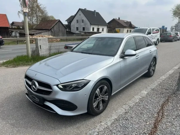 mercedes-benz-c-trieda-4matic-big-0