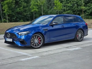 mercedes-benz-c-trieda-amg-c63-s-e-performance