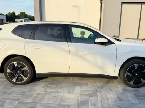 bmw-ix3-okamzite-dostupne-big-2