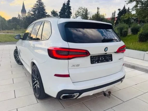 bmw-x5-xdrive30d-m-packet-big-1