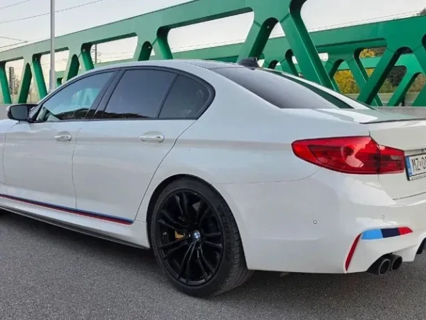 bmw-m5-spickova-vybava-aj-stav-big-2