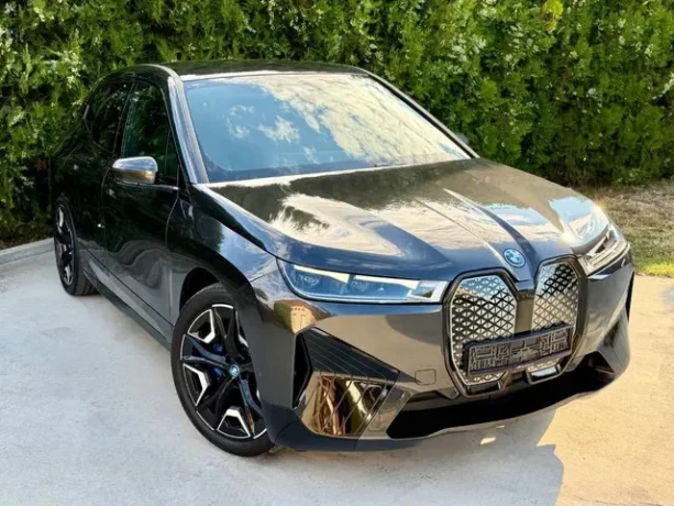 bmw-ix-xdrive-40-sport-laser-lighthead-upharman-kardon-360kamerataznesoh-100-big-3