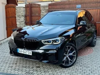 bmw-x5-g05-m-packet-360-vzduch-natacacia-znaprava