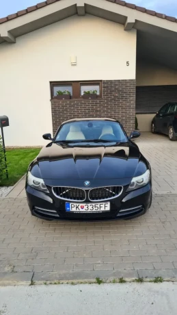 bmw-z4-sdrive20i-at-big-0