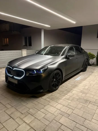 bmw-m5-individual-big-0